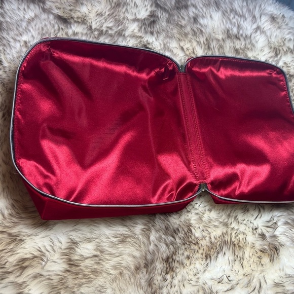 Velvety Red Estée Lauder Cosmetic Case Large, Handle, Bow, Gold Accented Zipper - Picture 11 of 16